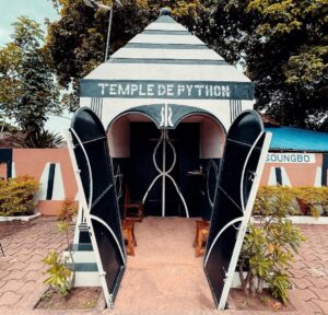 TEMPLE DES PYTHONS